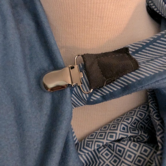 Scarf - Picture 2 of 4